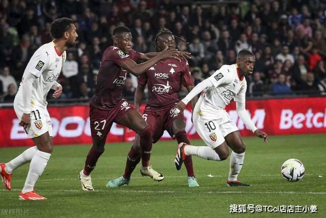 29分逆转+1.2秒绝杀！马刺尼克斯上演史诗级对决